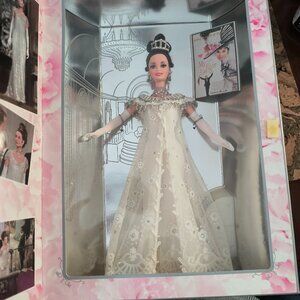Barbie as Eliza Doolittle in My Fair Lady - Collector's Edition